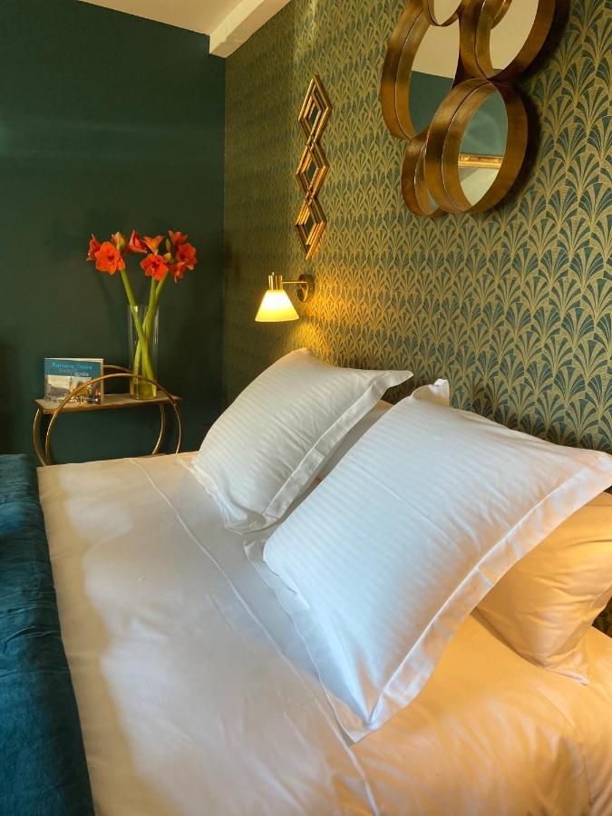 La Tour Yveline Bed & Breakfast โรม็อง-ซูร์-อีแซร์ ภายนอก รูปภาพ