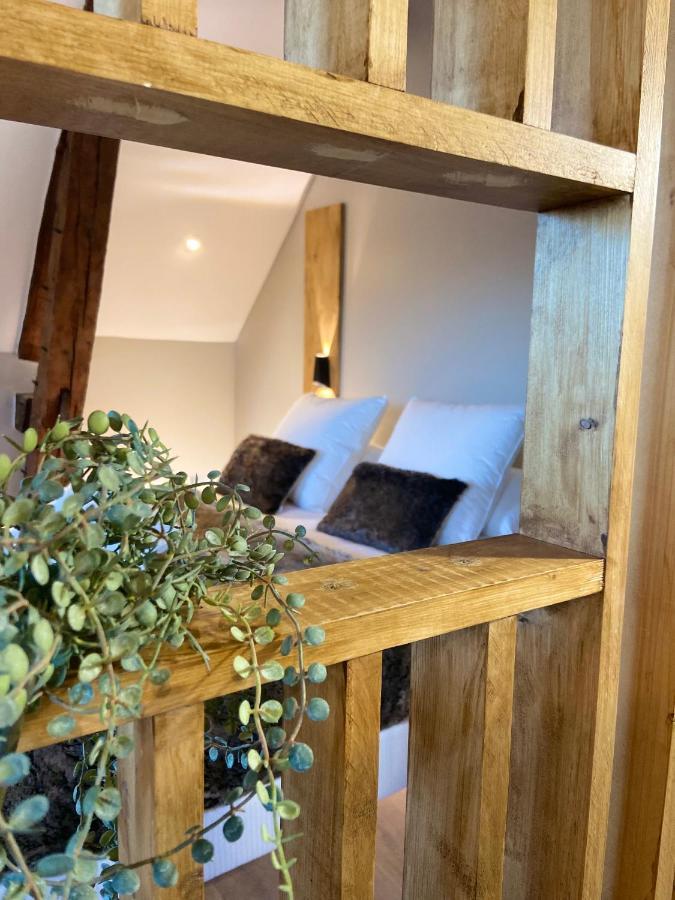 La Tour Yveline Bed & Breakfast โรม็อง-ซูร์-อีแซร์ ภายนอก รูปภาพ