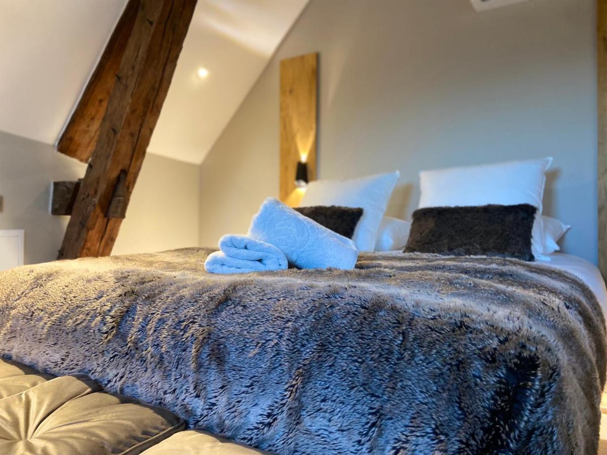 La Tour Yveline Bed & Breakfast โรม็อง-ซูร์-อีแซร์ ภายนอก รูปภาพ