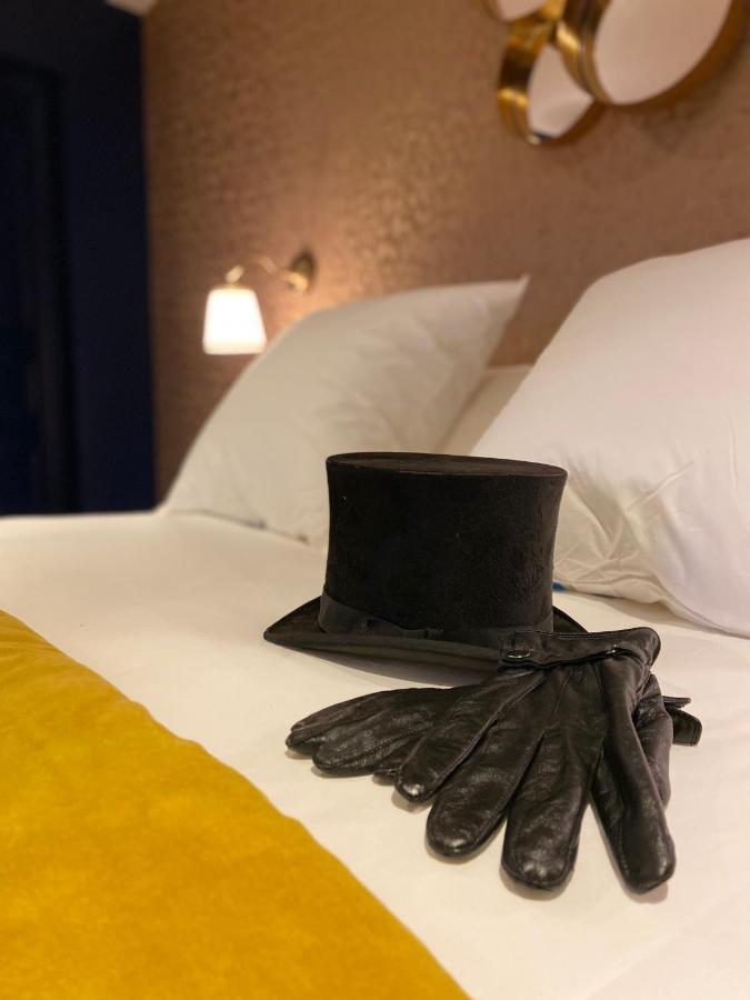 La Tour Yveline Bed & Breakfast โรม็อง-ซูร์-อีแซร์ ภายนอก รูปภาพ